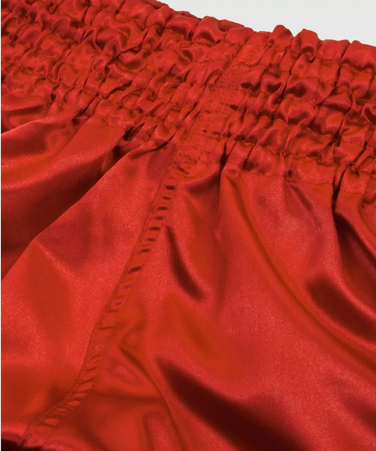 Шорты тайские Venum красные